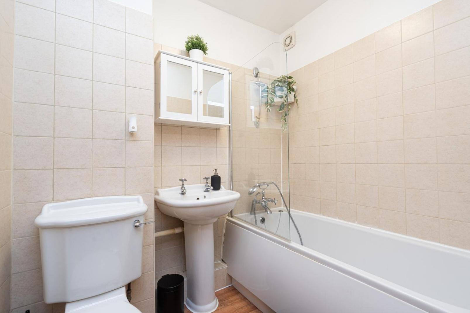 Apartment In Elephant & Castle With Parking Λονδίνο Εξωτερικό φωτογραφία