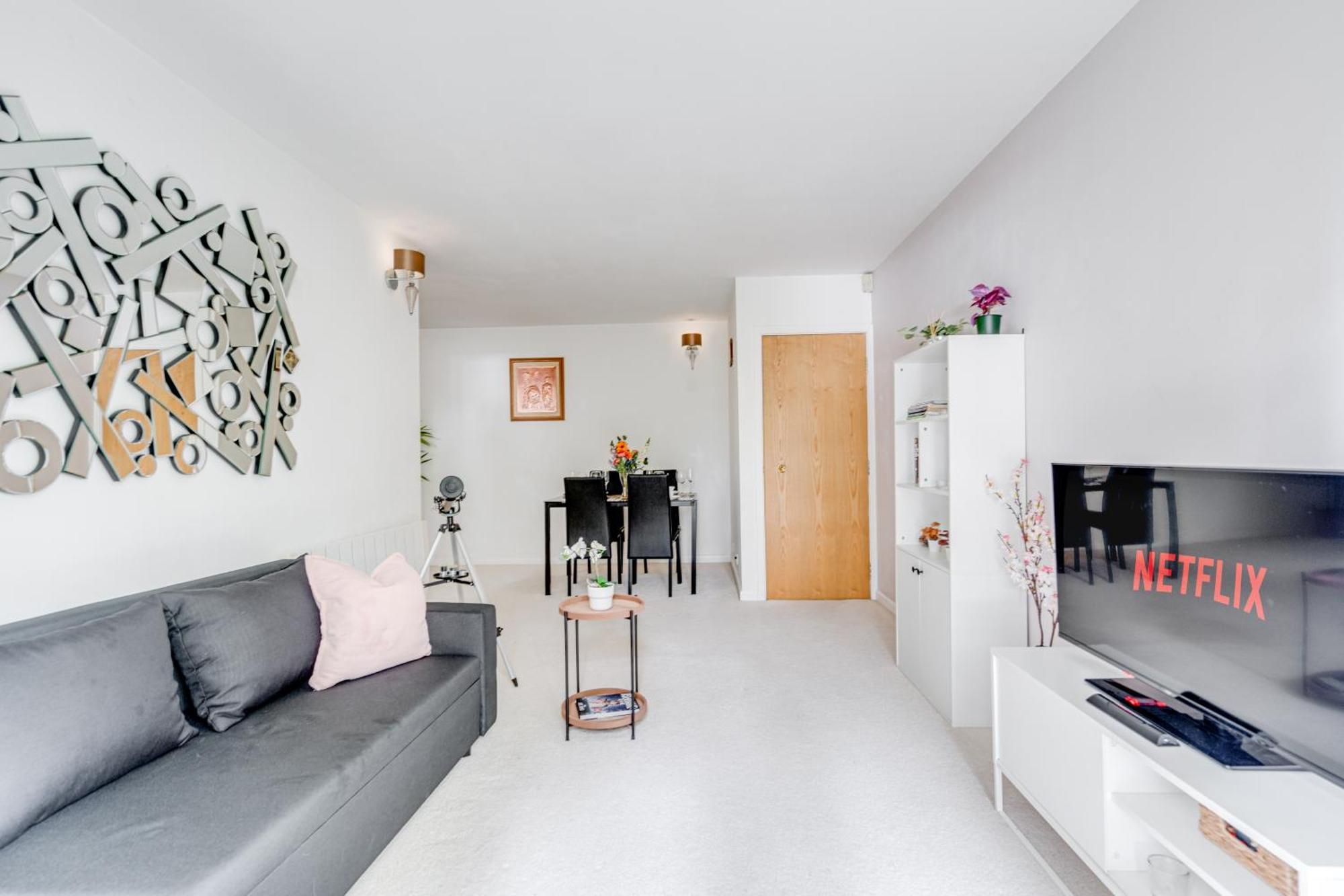 Apartment In Elephant & Castle With Parking Λονδίνο Εξωτερικό φωτογραφία